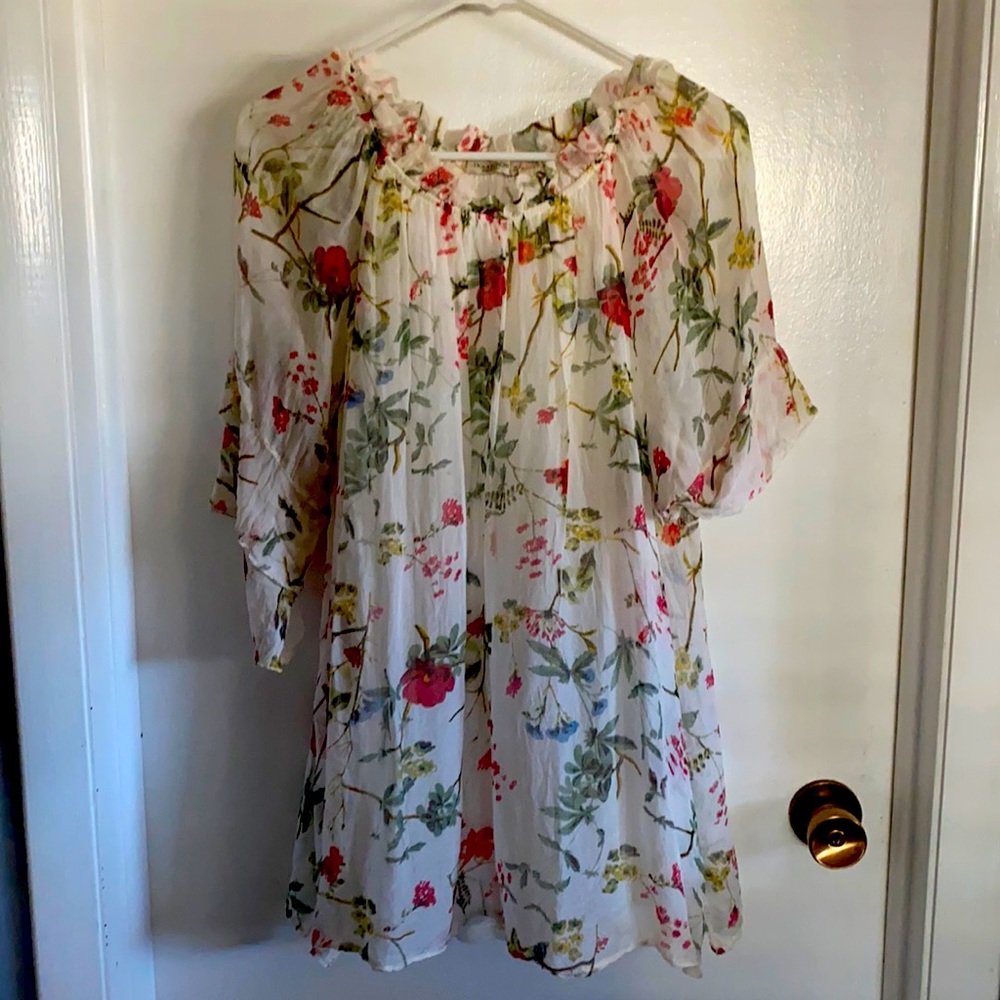 1x women’s blouse